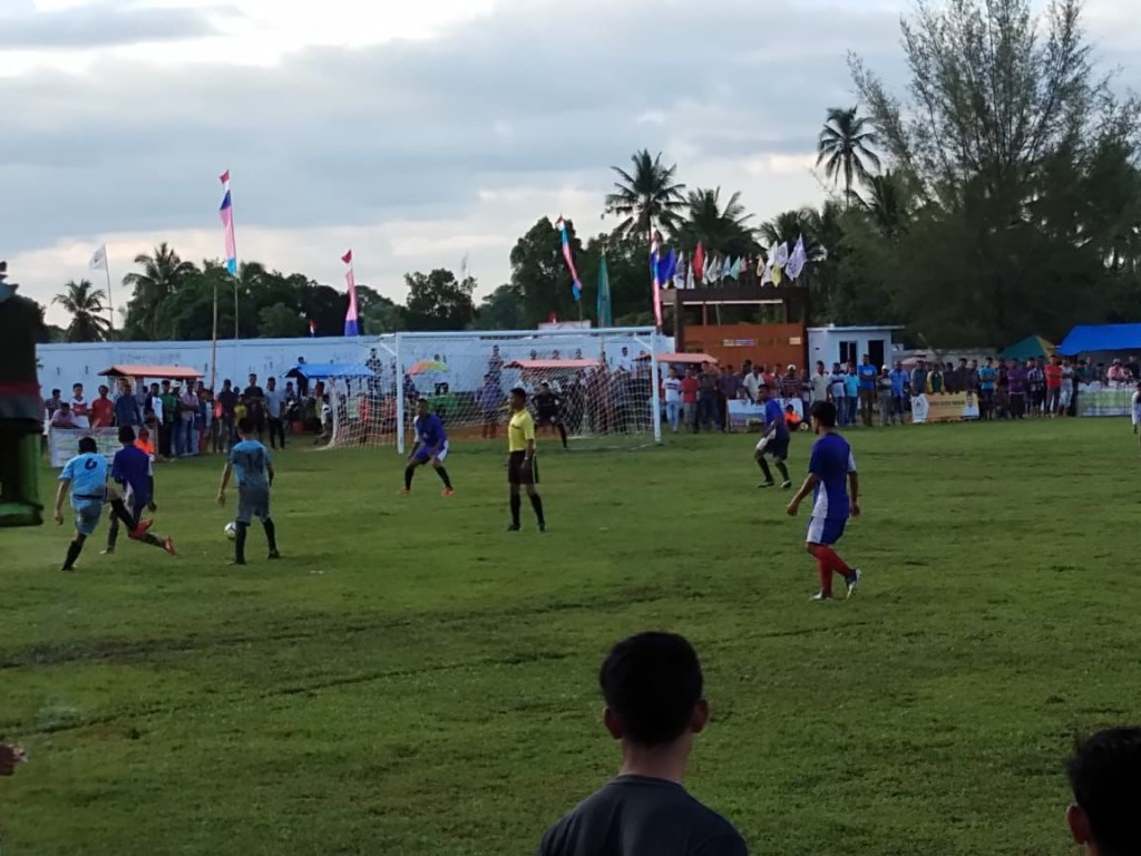 Turnamen bola di lamcot 