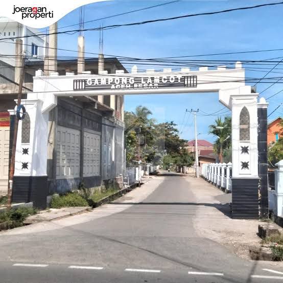 Gapura di desa lamcot